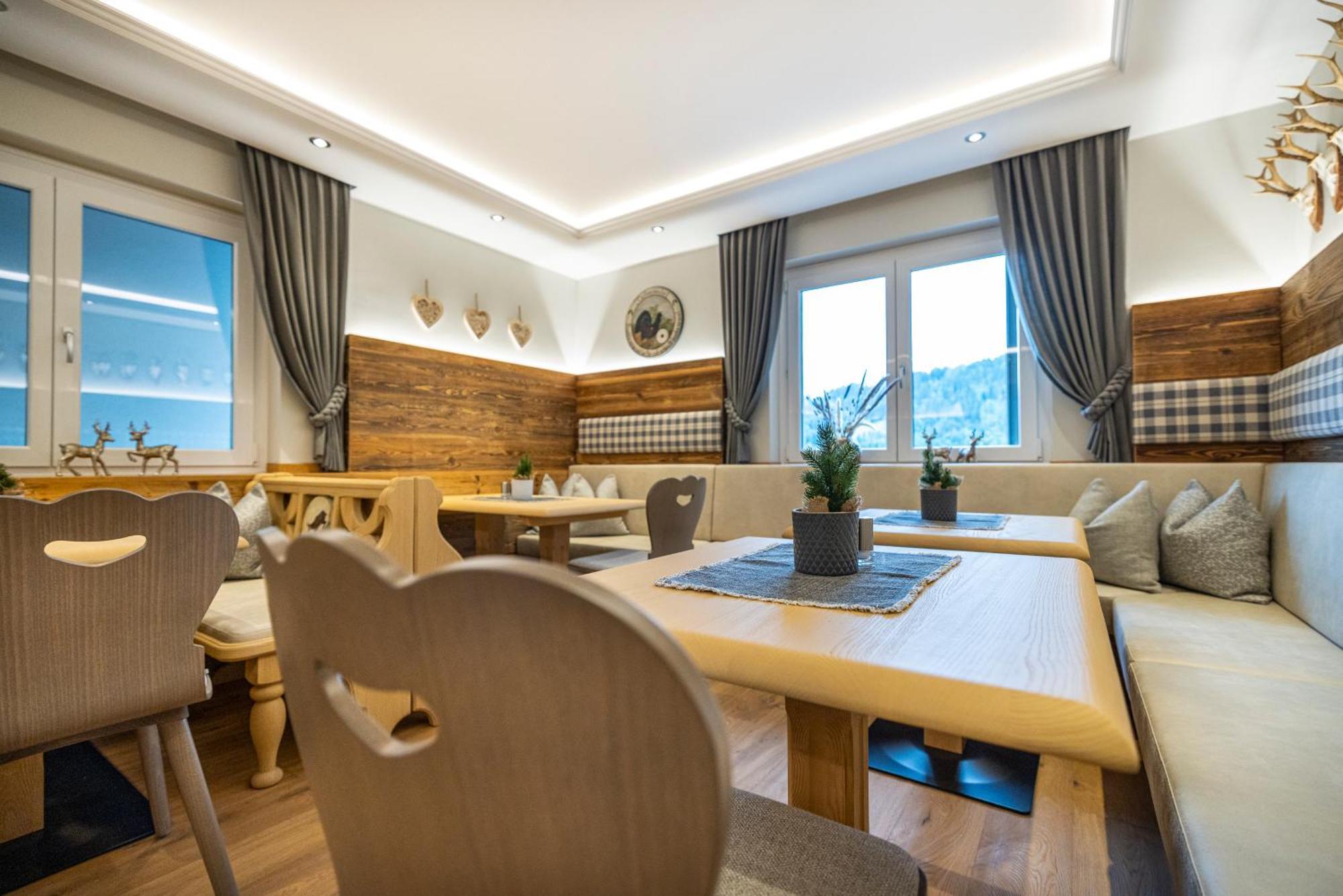 Aparthotel Jaegerheim 플라차우 외부 사진