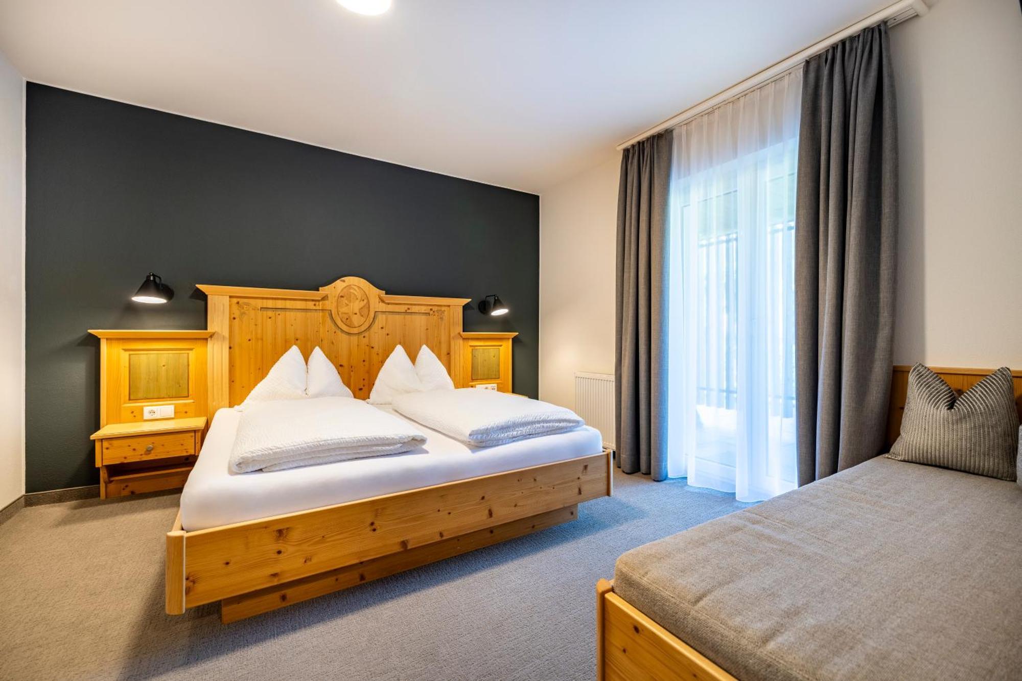 Aparthotel Jaegerheim 플라차우 외부 사진