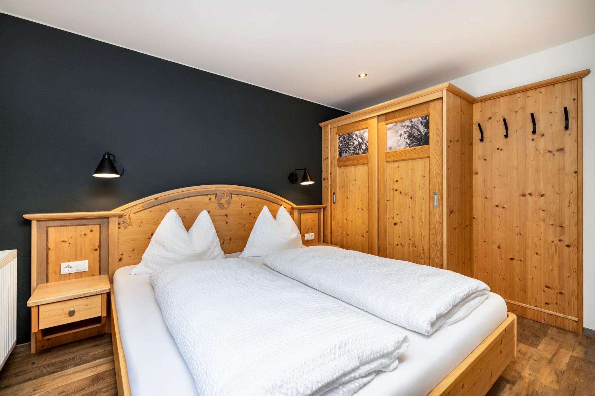 Aparthotel Jaegerheim 플라차우 외부 사진